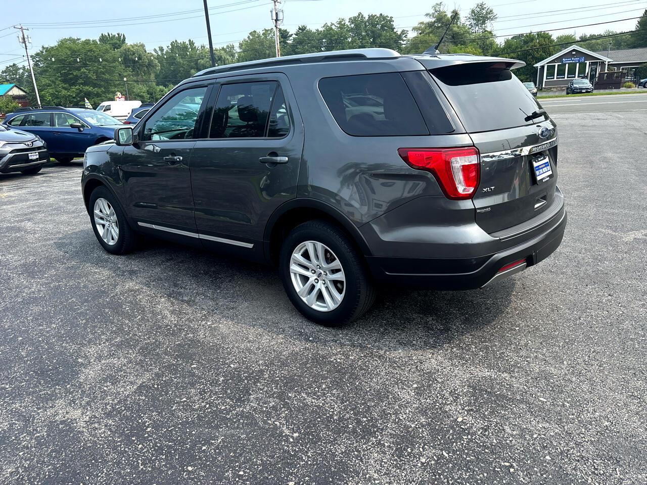 Ford Explorer XLT 4-Door AWD 2019 Ford Explorer XLT 4-Door AWD 2019