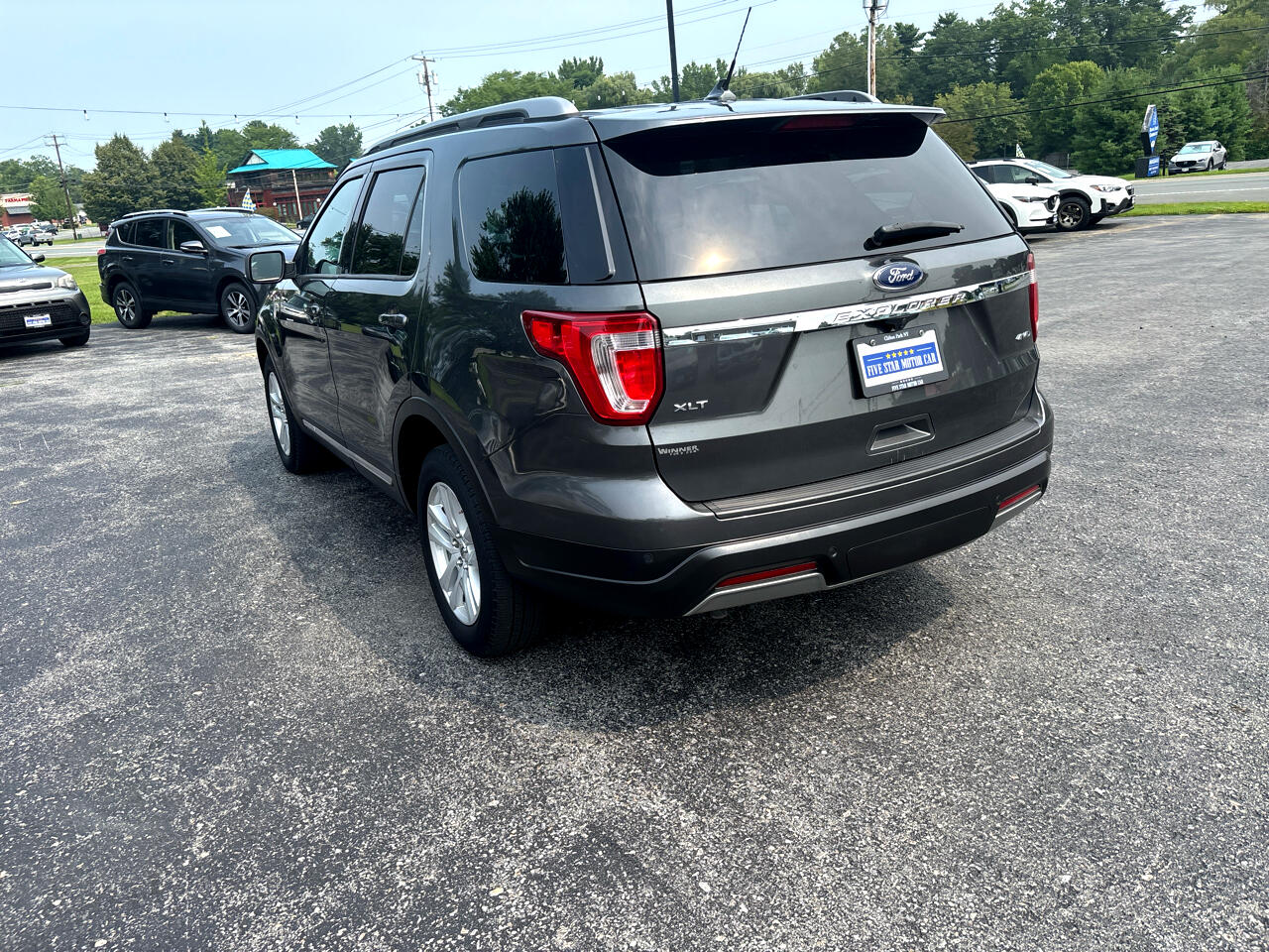 Ford Explorer XLT 4-Door AWD 2019 Ford Explorer XLT 4-Door AWD 2019