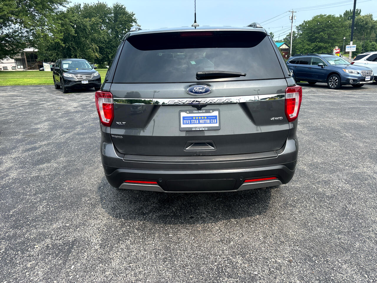 Ford Explorer XLT 4-Door AWD 2019 Ford Explorer XLT 4-Door AWD 2019
