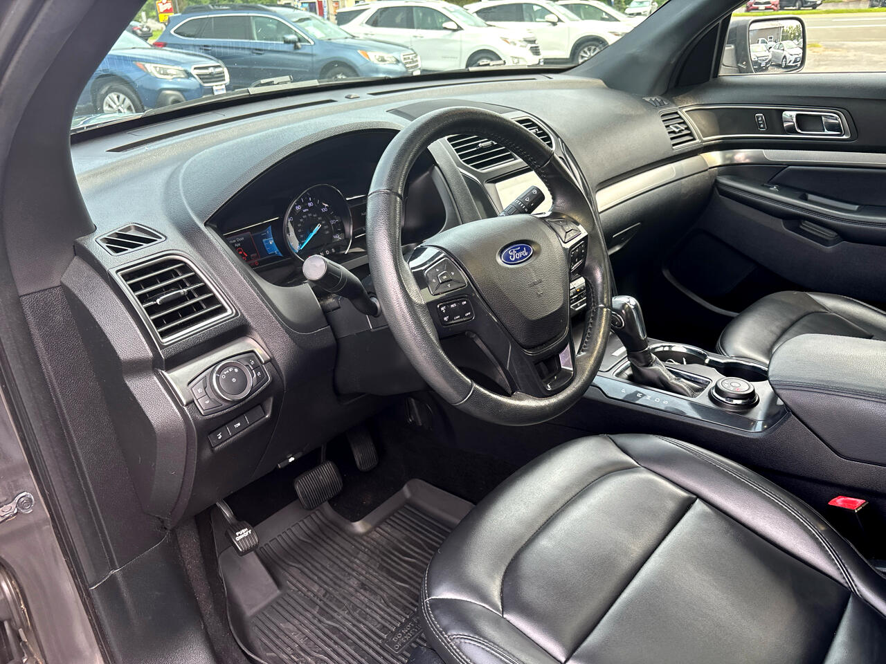 Ford Explorer XLT 4-Door AWD 2019 Ford Explorer XLT 4-Door AWD 2019