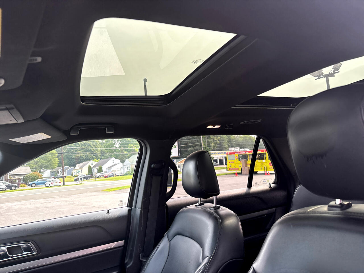 Ford Explorer XLT 4-Door AWD 2019 Ford Explorer XLT 4-Door AWD 2019