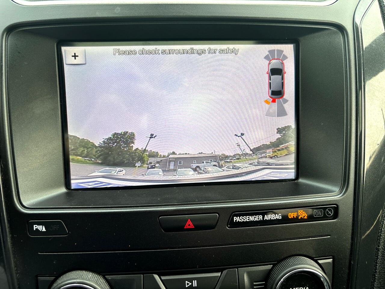 Ford Explorer XLT 4-Door AWD 2019 Ford Explorer XLT 4-Door AWD 2019