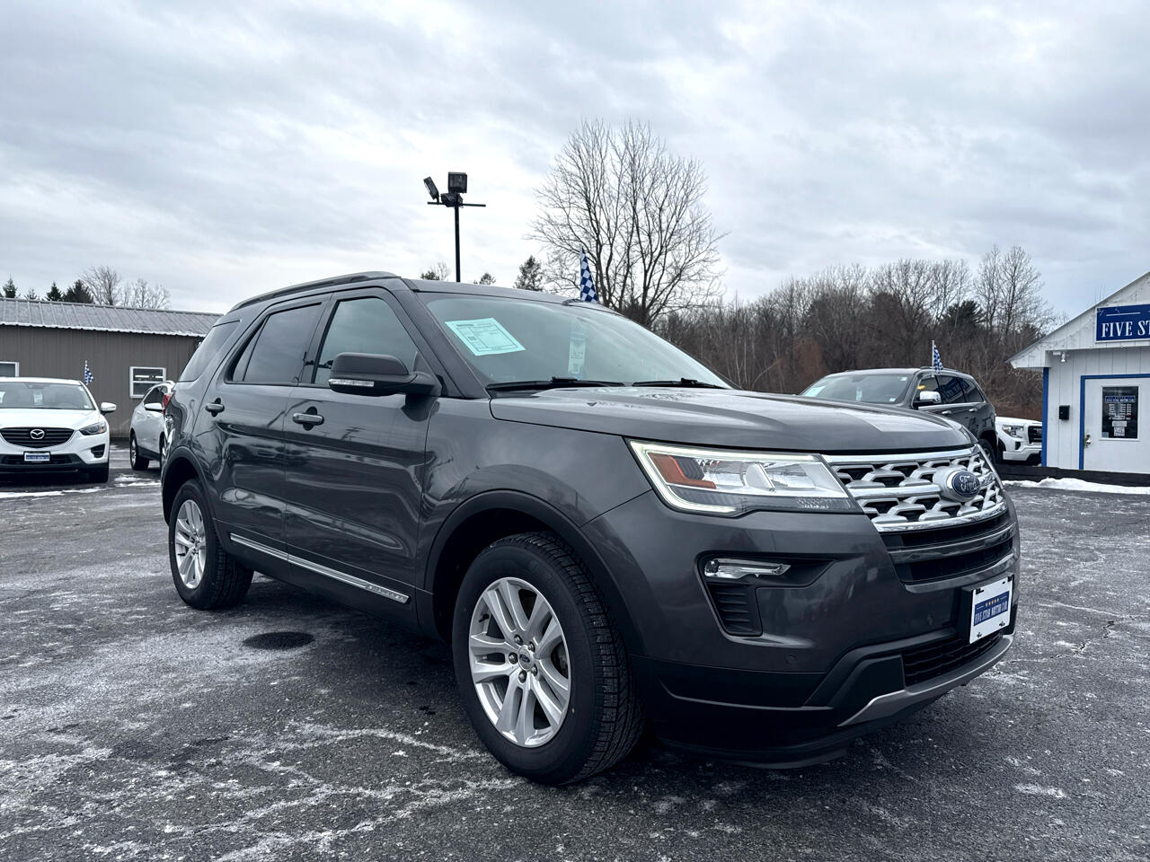 Ford Explorer XLT 4-Door AWD 2019