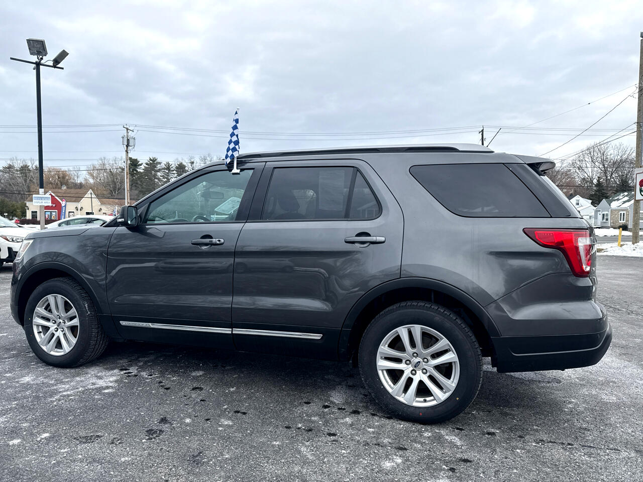 Ford Explorer XLT 4-Door AWD 2019