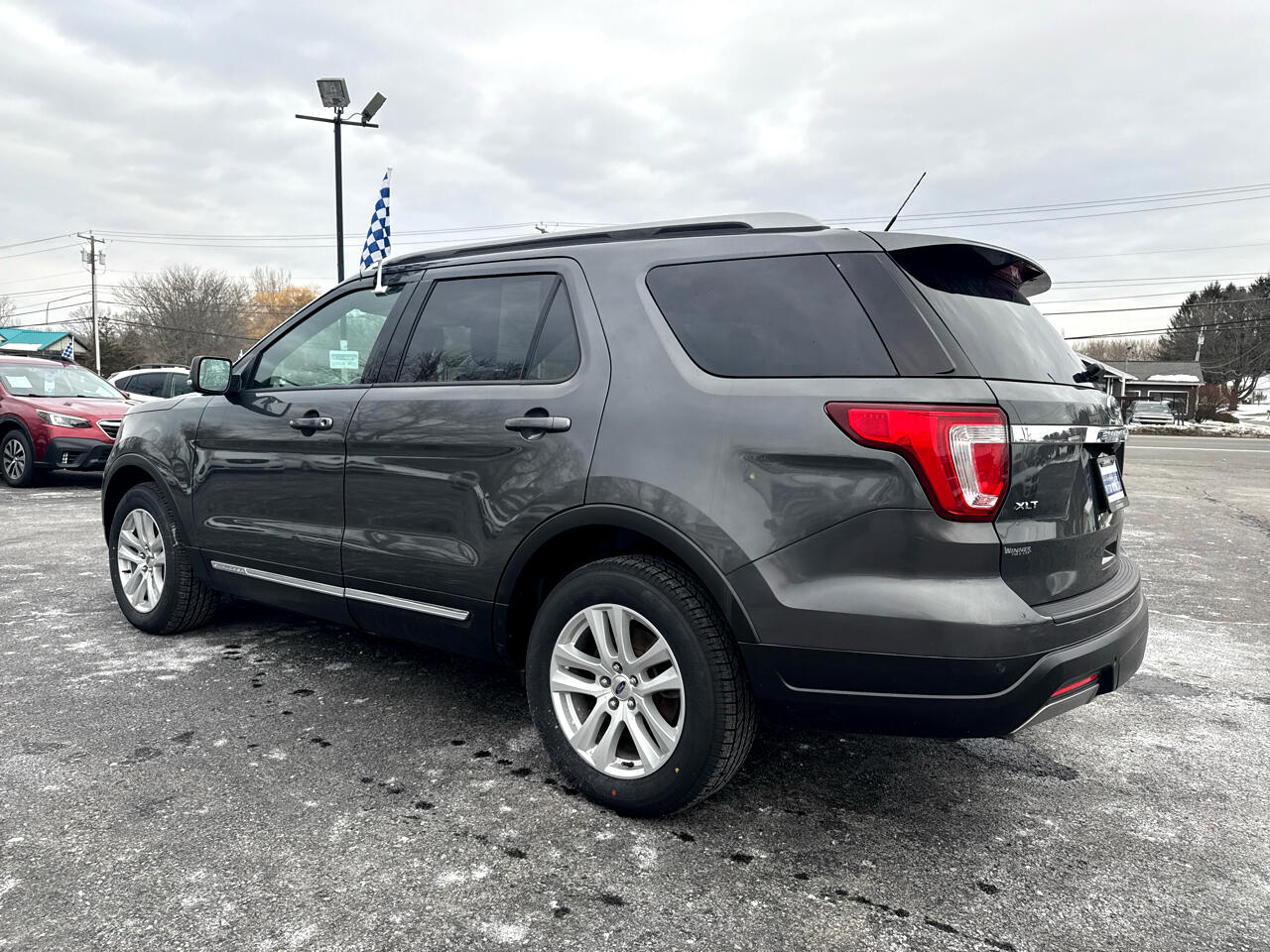 Ford Explorer XLT 4-Door AWD 2019