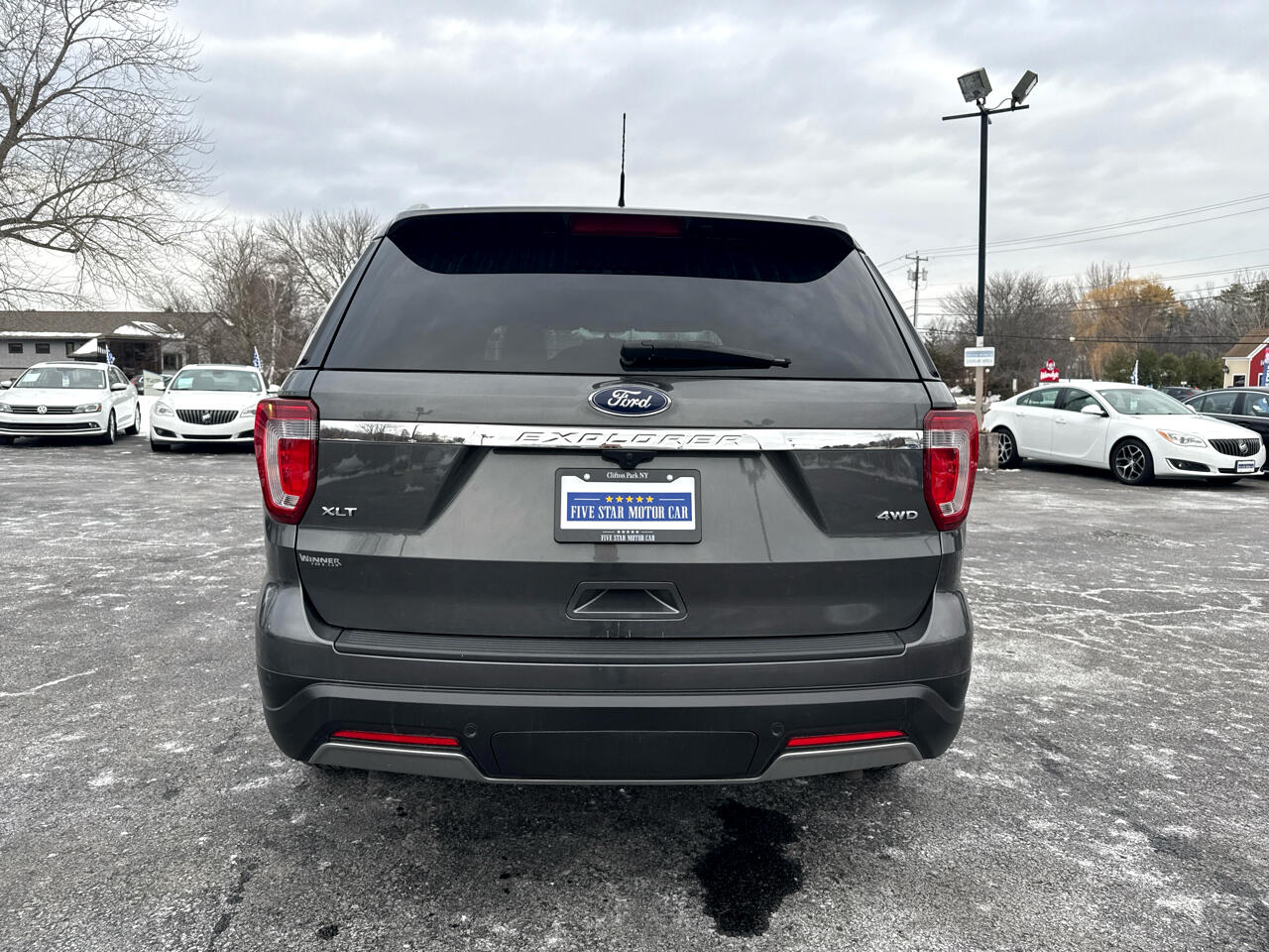 Ford Explorer XLT 4-Door AWD 2019