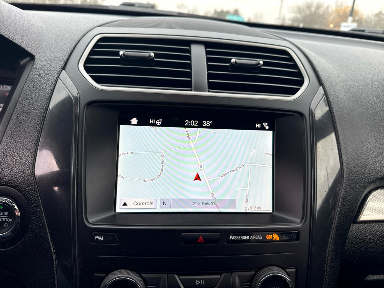 Ford Explorer XLT 4-Door AWD 2019