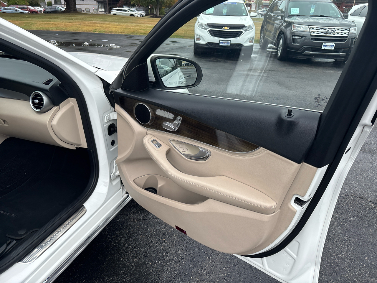 Mercedes-Benz C-Class C300 4MATIC Sedan 2016 Mercedes-Benz C-Class C300 4MATIC Sedan 2016