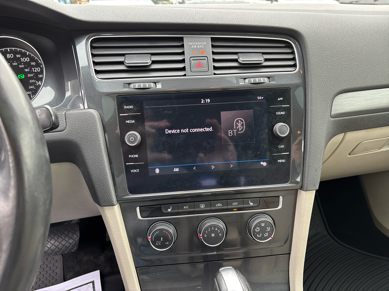 Volkswagen Golf TSI SE 6A 2018 Volkswagen Golf TSI SE 6A 2018