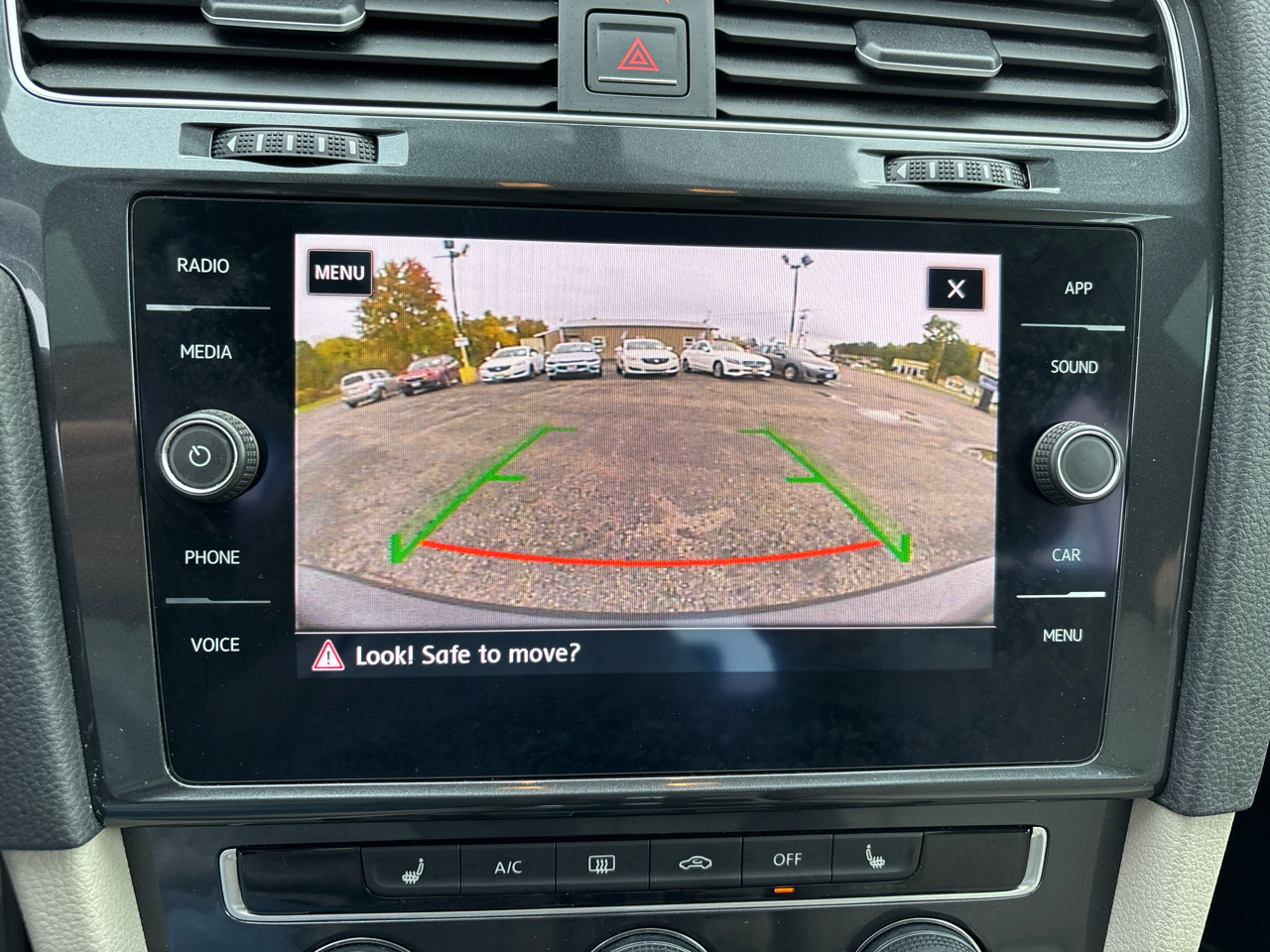 Volkswagen Golf TSI SE 6A 2018 Volkswagen Golf TSI SE 6A 2018