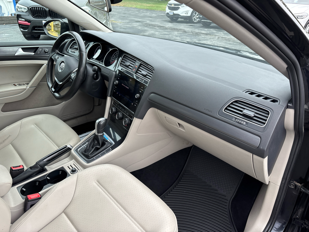 Volkswagen Golf TSI SE 6A 2018 Volkswagen Golf TSI SE 6A 2018