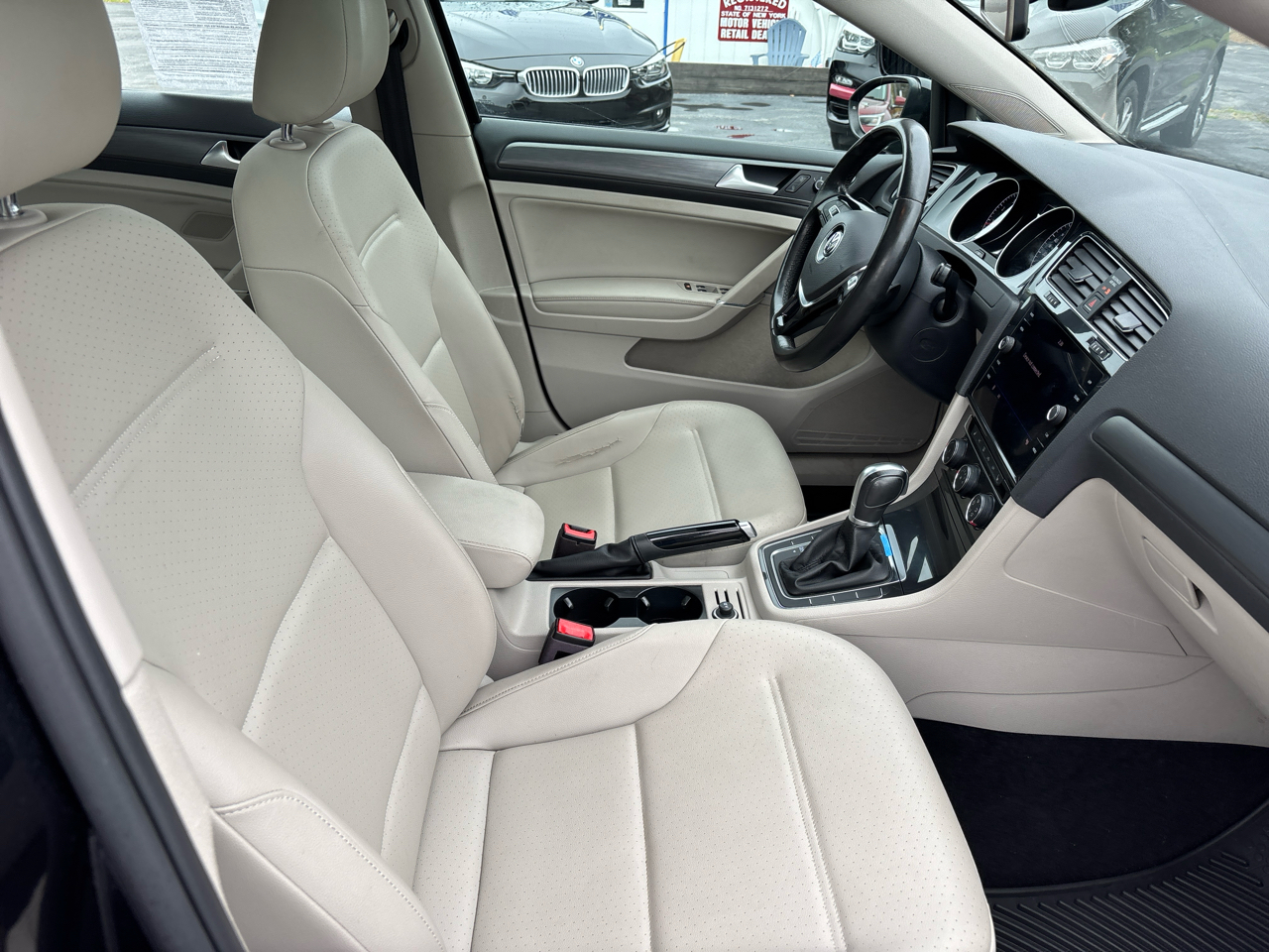 Volkswagen Golf TSI SE 6A 2018 Volkswagen Golf TSI SE 6A 2018