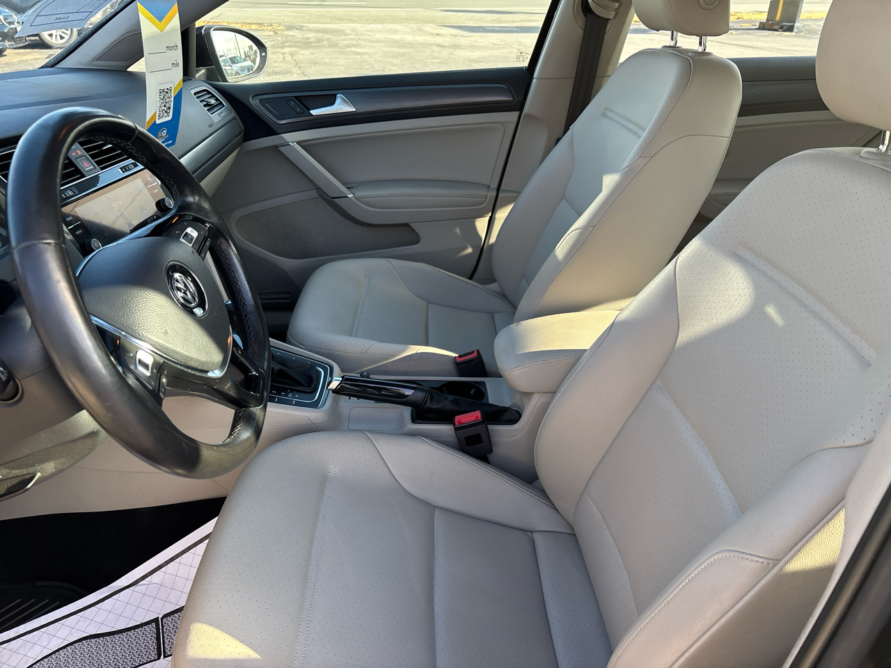 Volkswagen Golf TSI SE 6A 2018