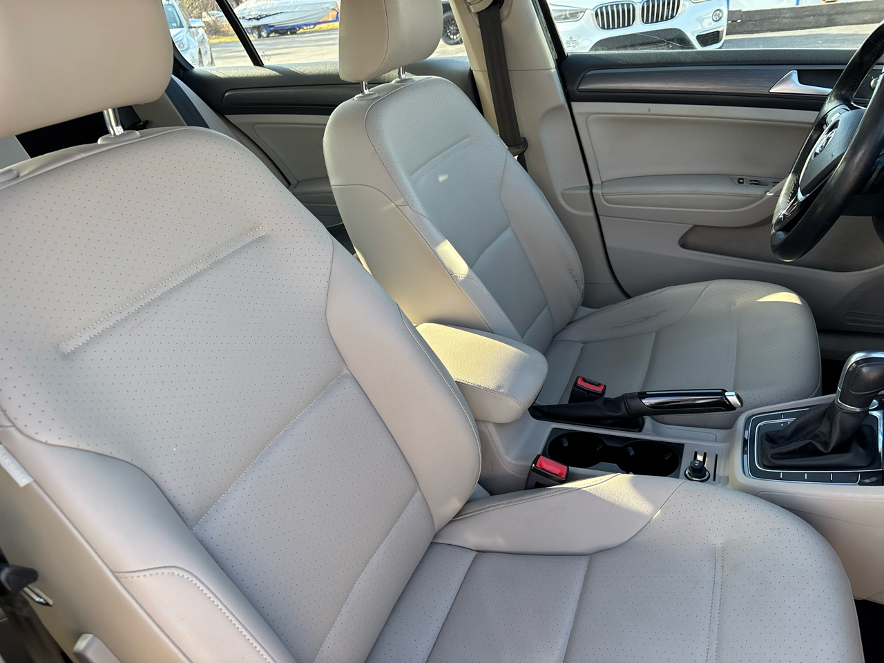 Volkswagen Golf TSI SE 6A 2018