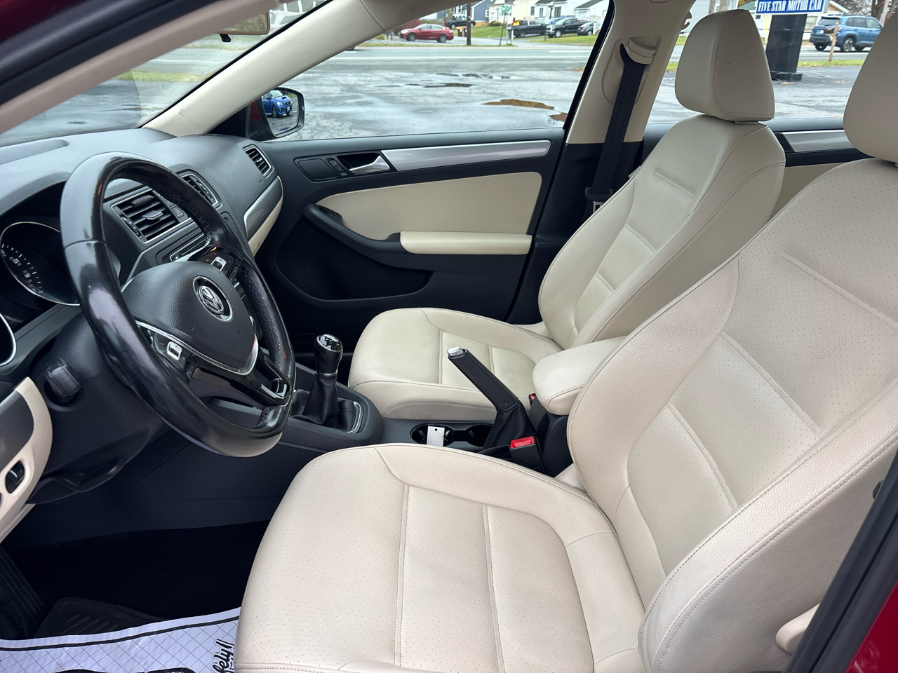 2017 Volkswagen Jetta 1.4T SE photo 3