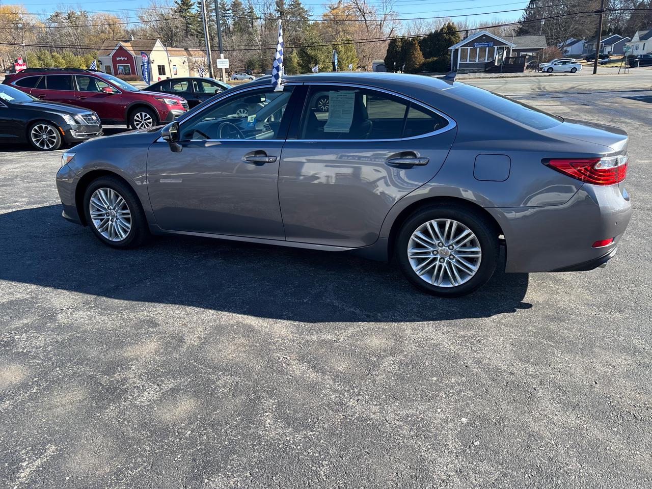 Lexus ES 350 Sedan 2014