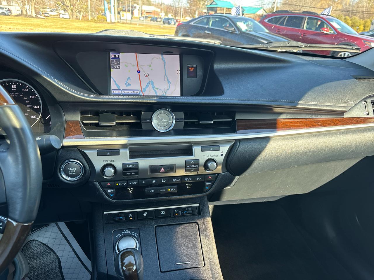 Lexus ES 350 Sedan 2014