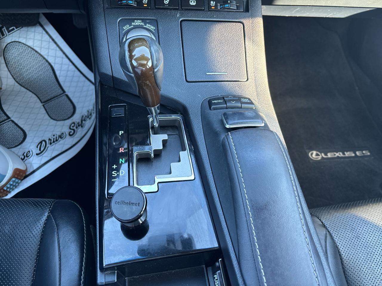 Lexus ES 350 Sedan 2014