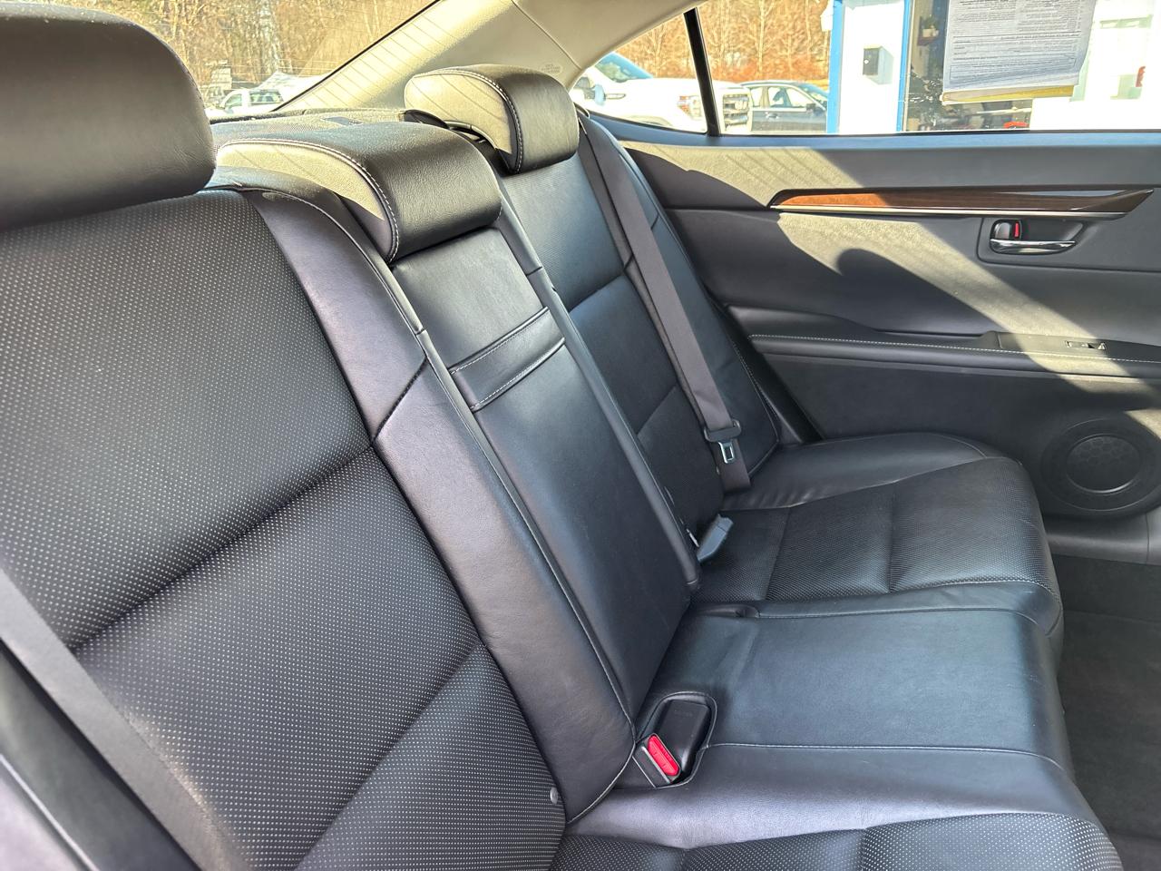 Lexus ES 350 Sedan 2014