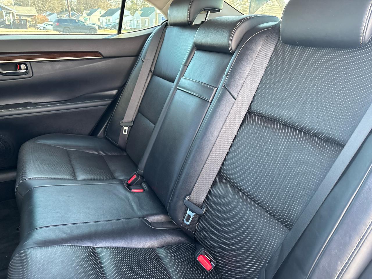 Lexus ES 350 Sedan 2014