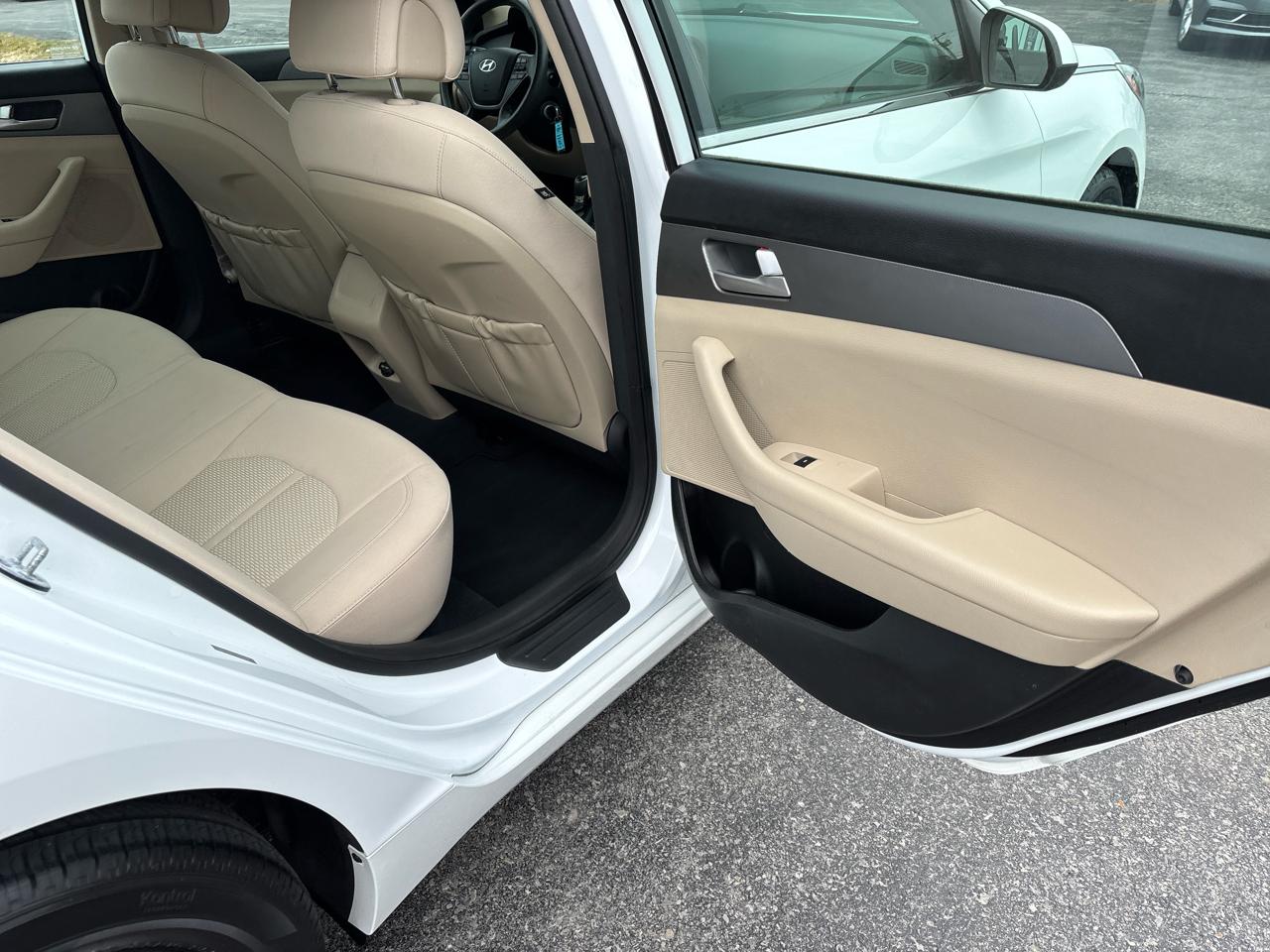 Hyundai Sonata SE 2015