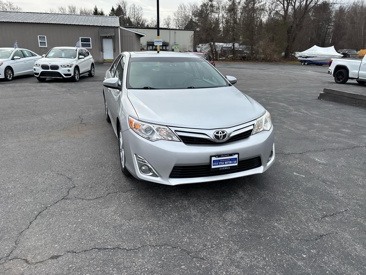 Toyota Camry XLE 4D Sedan 2014