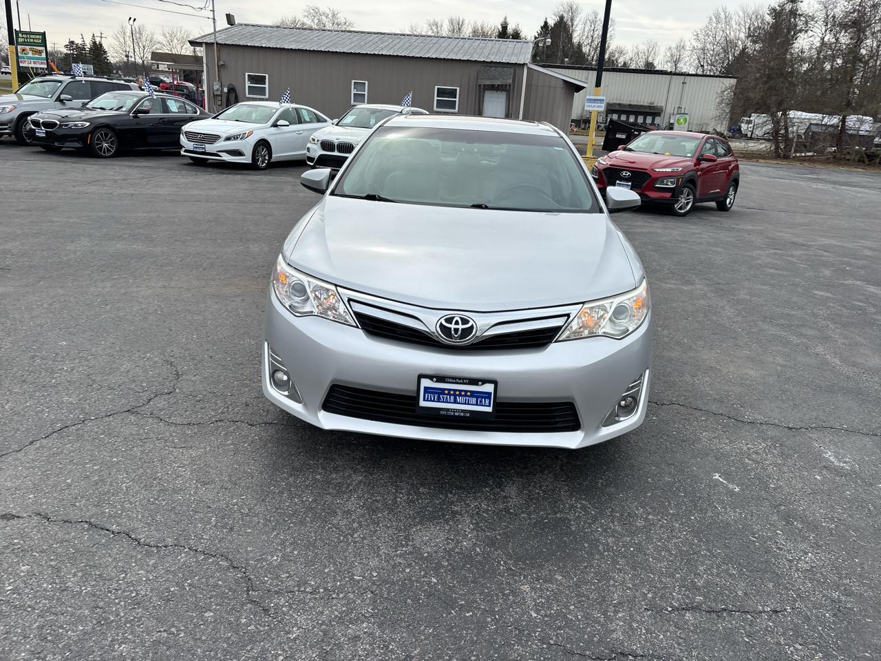 Toyota Camry XLE 4D Sedan 2014