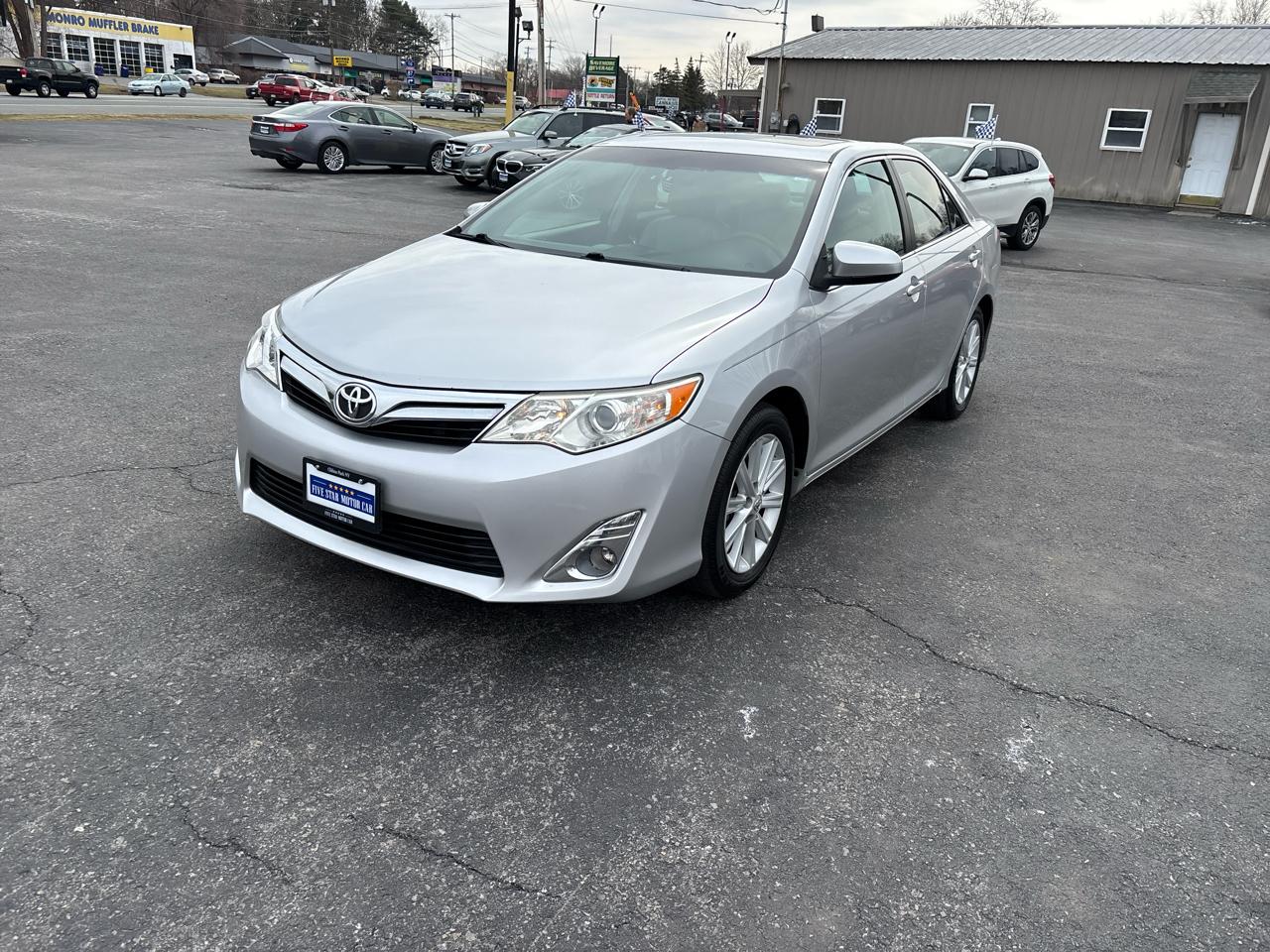 Toyota Camry XLE 4D Sedan 2014