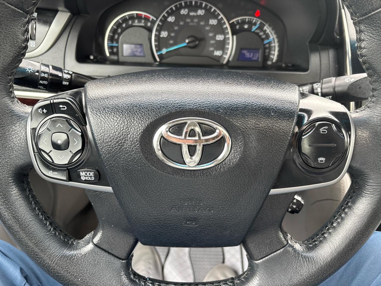 Toyota Camry XLE 4D Sedan 2014