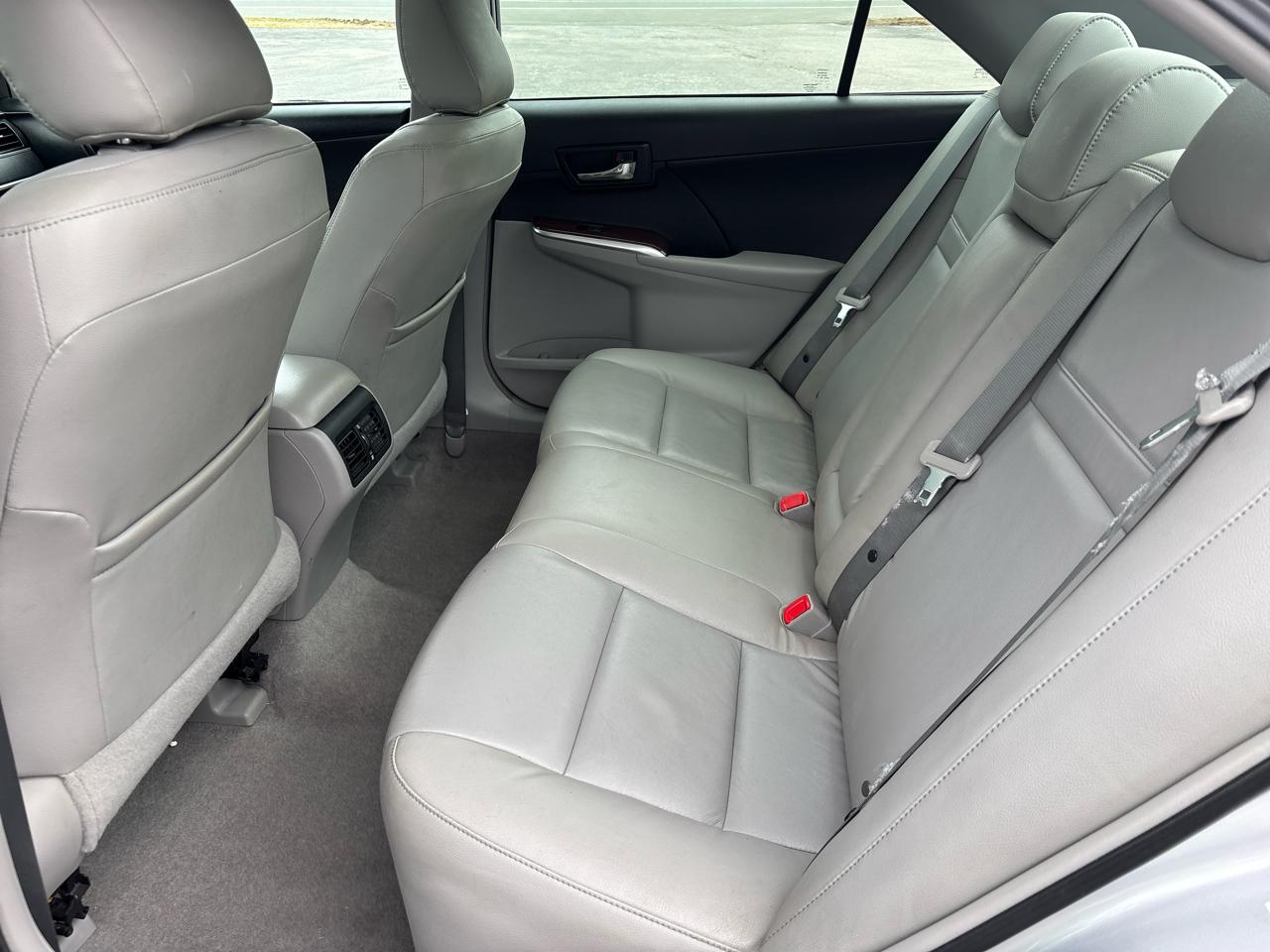 Toyota Camry XLE 4D Sedan 2014