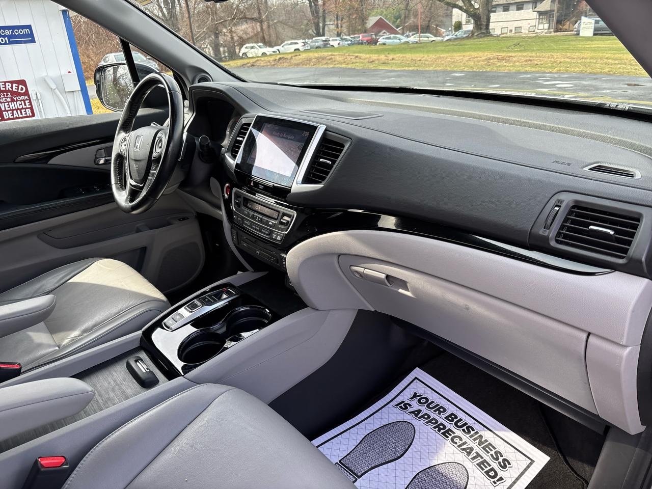 Honda Pilot Touring 4WD with DVD 2016