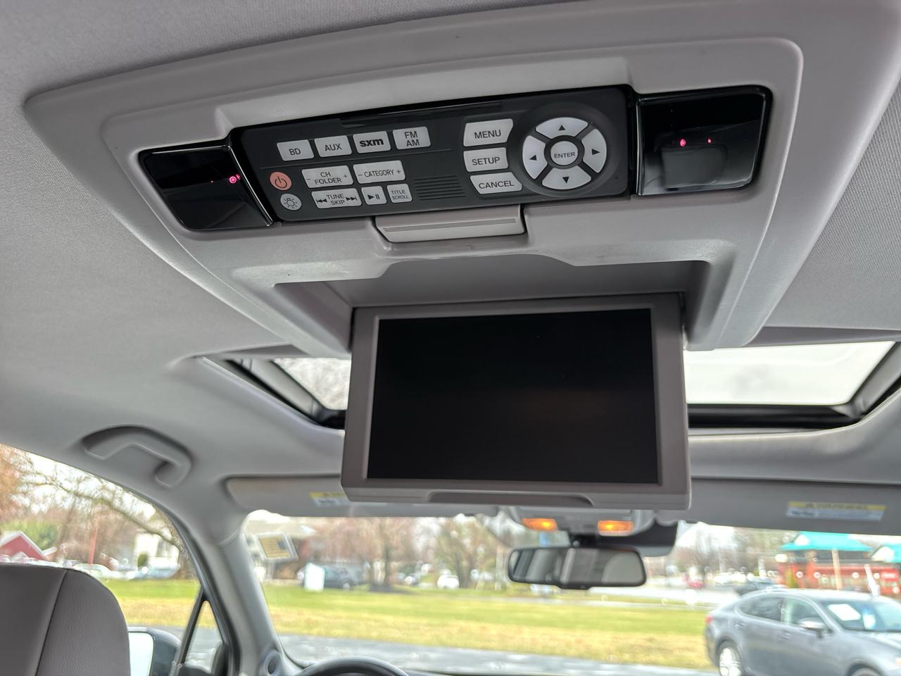 Honda Pilot Touring 4WD with DVD 2016