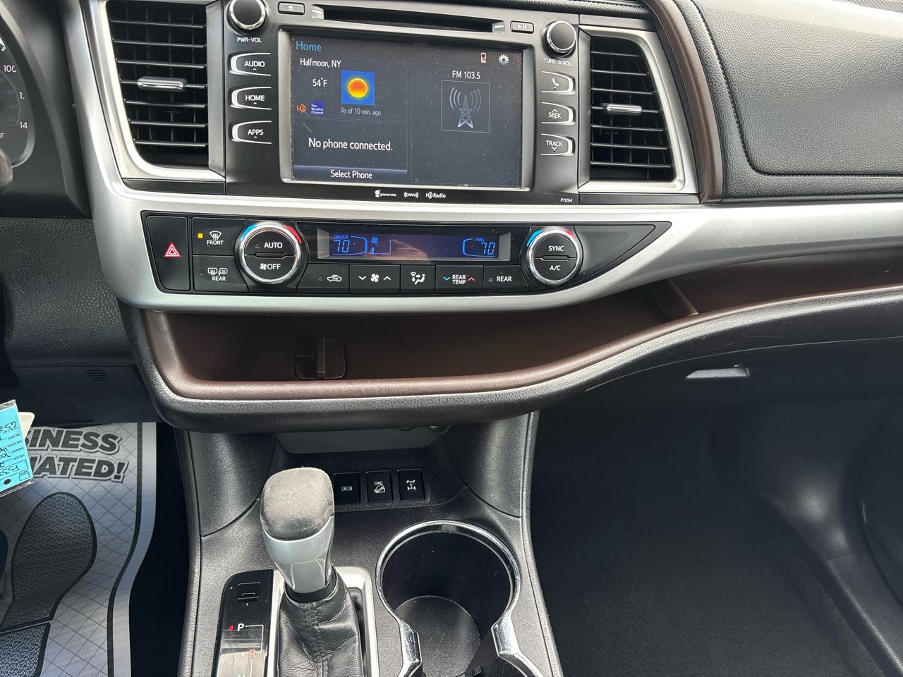 Toyota Highlander LE AWD V6 2016