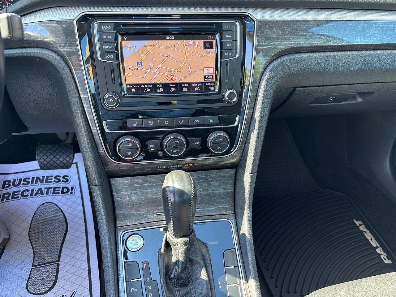 Volkswagen Passat SE 2018