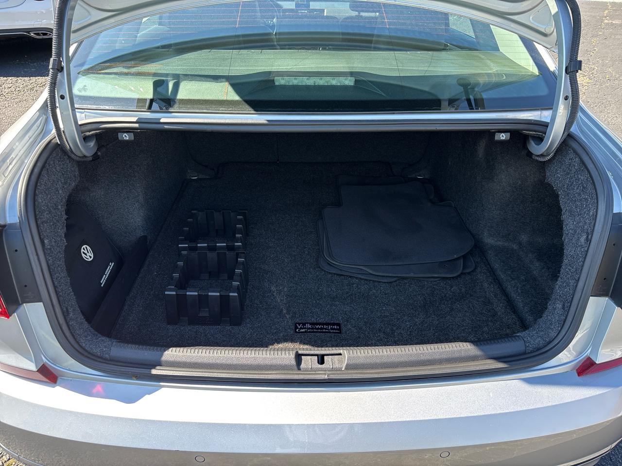 Volkswagen Passat SE 2018