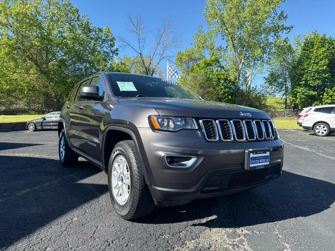 Jeep Grand Cherokee Laredo 4WD 2019