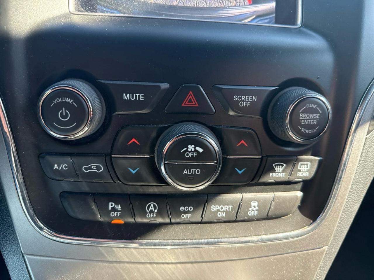 Jeep Grand Cherokee Laredo 4WD 2019