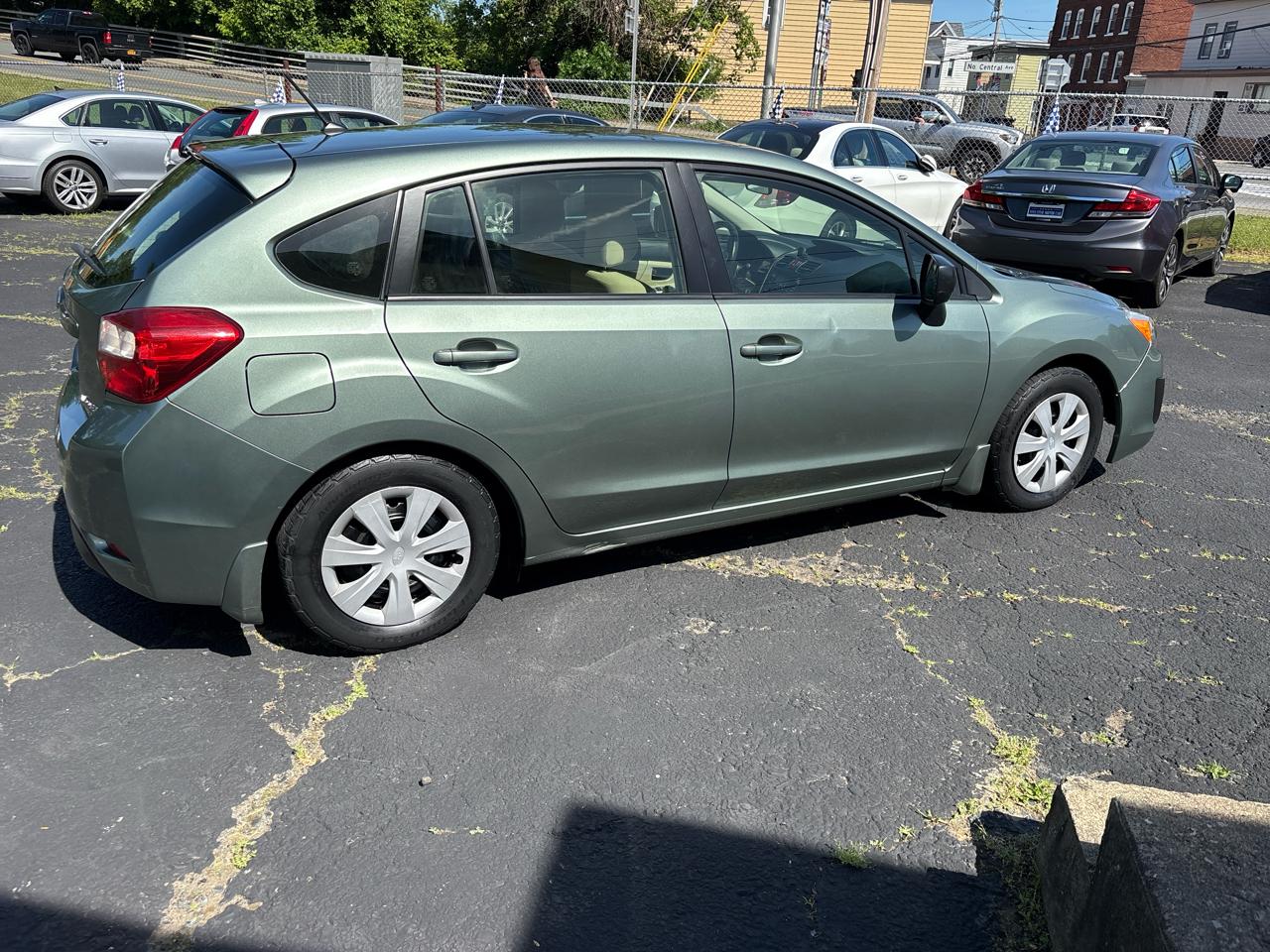 Subaru Impreza Base 5-Door 2014