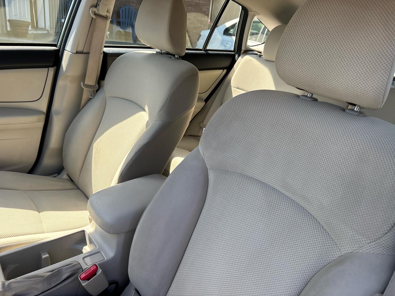 Subaru Impreza Base 5-Door 2014