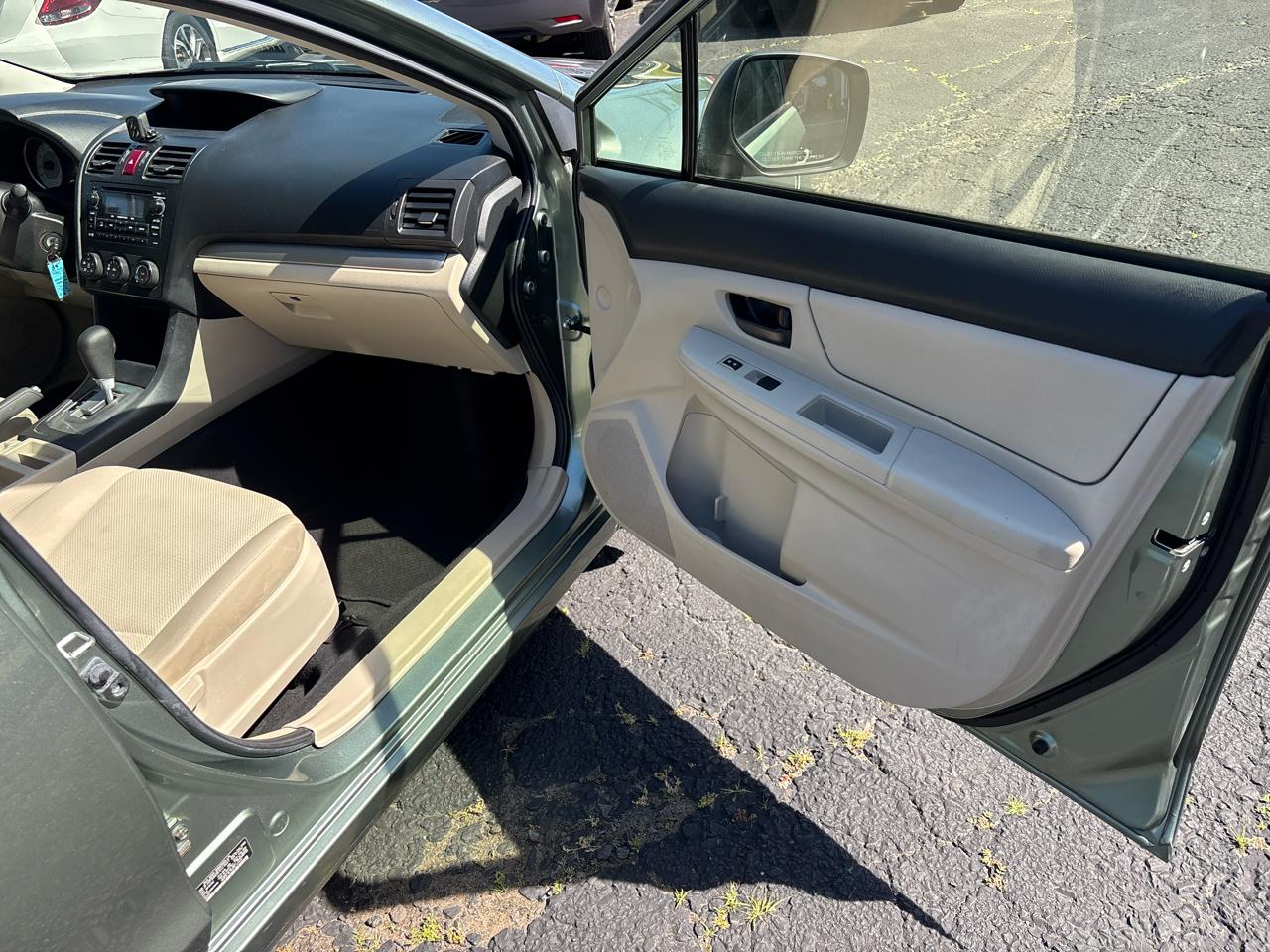 Subaru Impreza Base 5-Door 2014