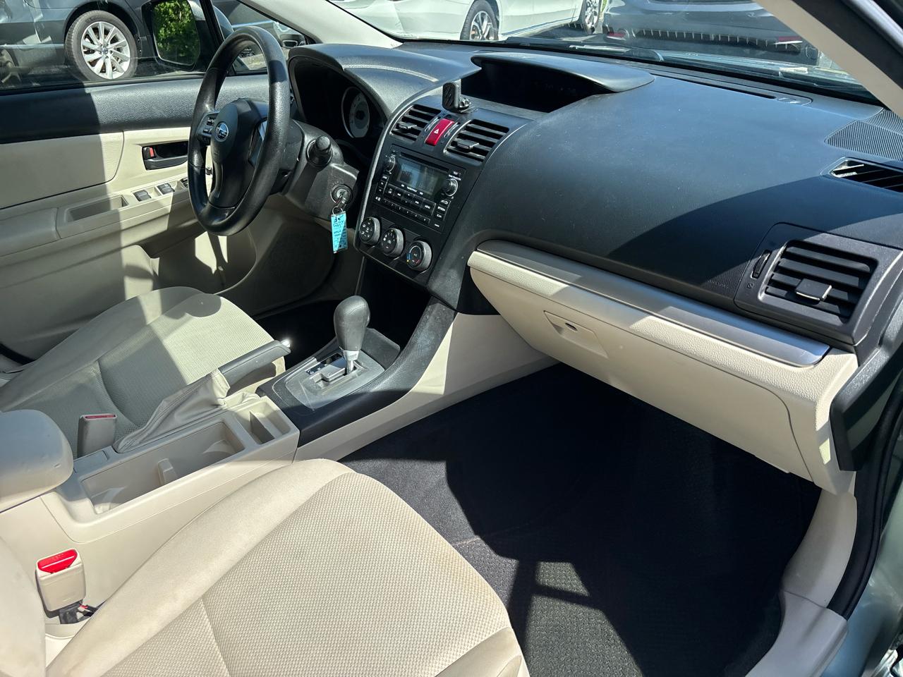 Subaru Impreza Base 5-Door 2014