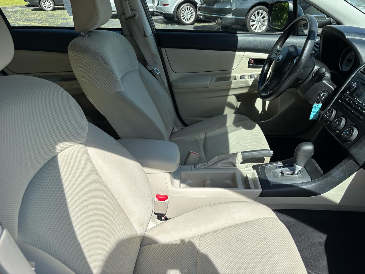 Subaru Impreza Base 5-Door 2014