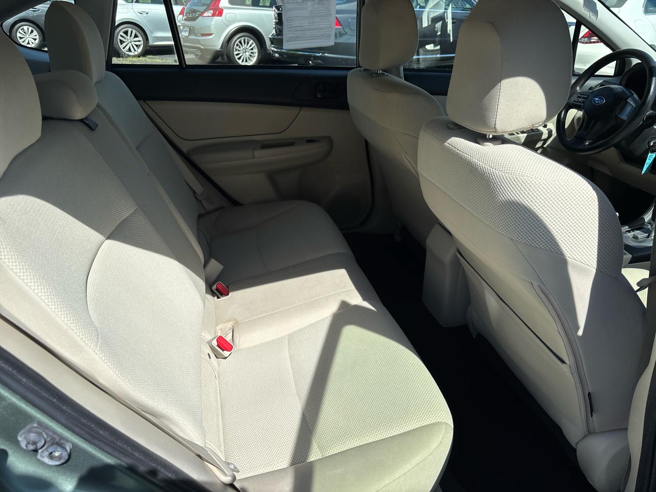 Subaru Impreza Base 5-Door 2014