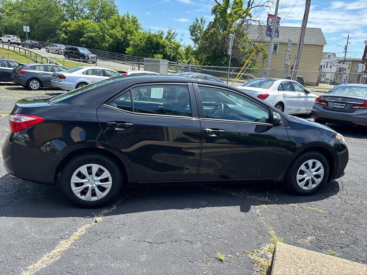 Toyota Corolla L 4D Sedan 2015