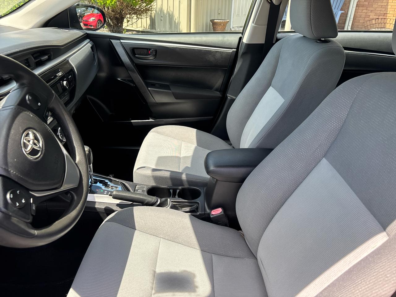 Toyota Corolla L 4D Sedan 2015