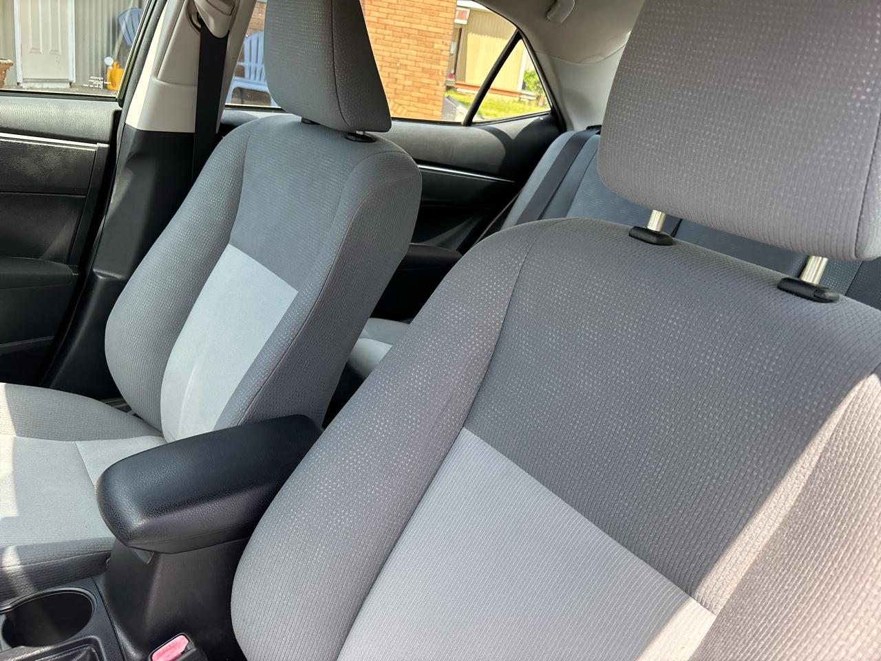 Toyota Corolla L 4D Sedan 2015