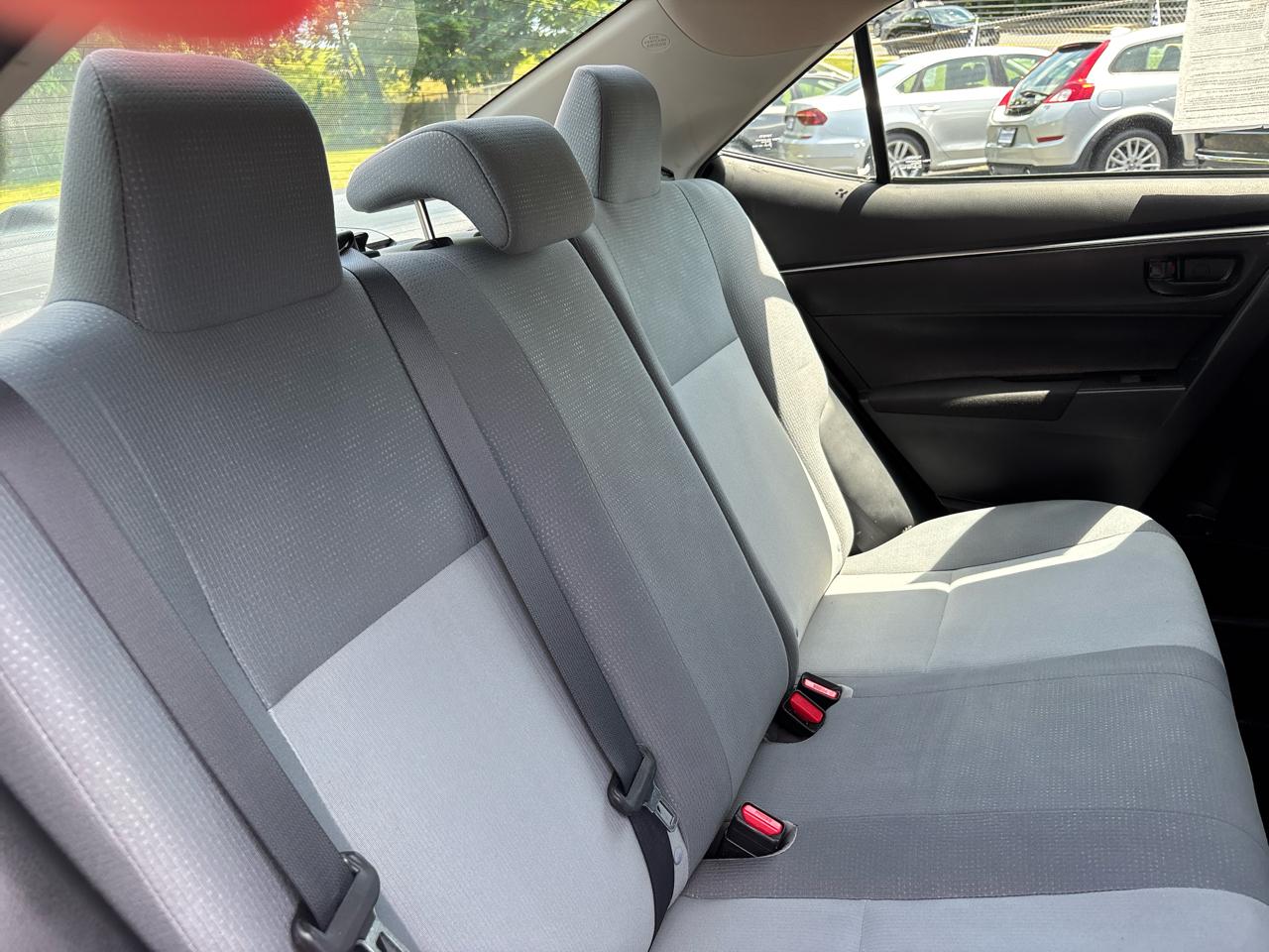 Toyota Corolla L 4D Sedan 2015
