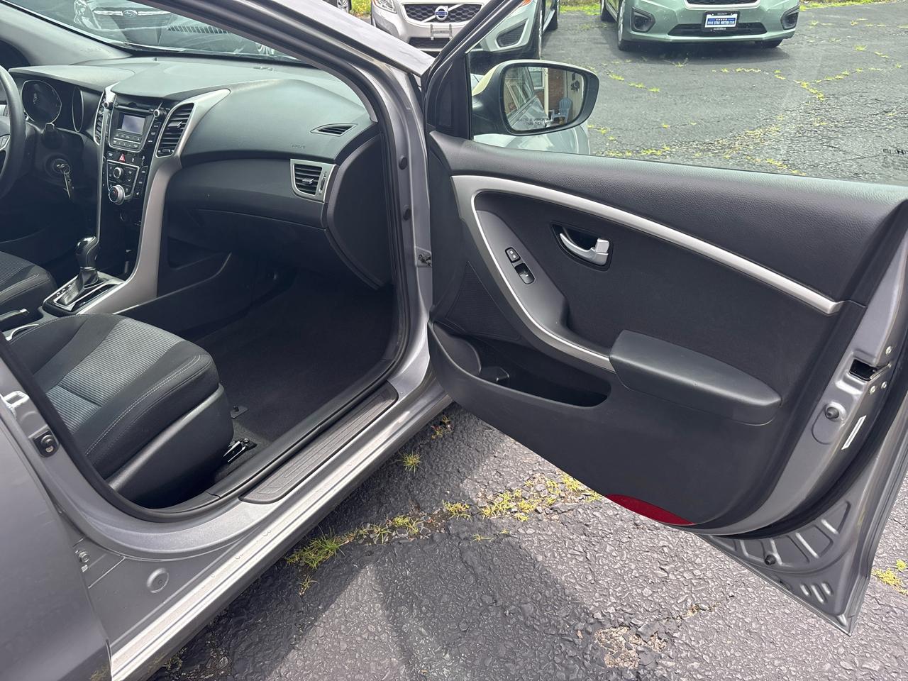 Hyundai Elantra GT A/T 2014