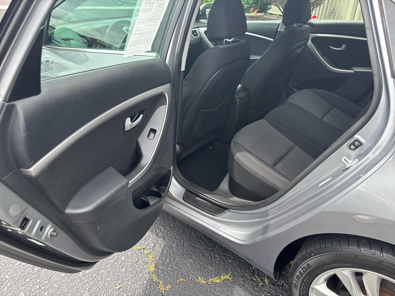 Hyundai Elantra GT A/T 2014