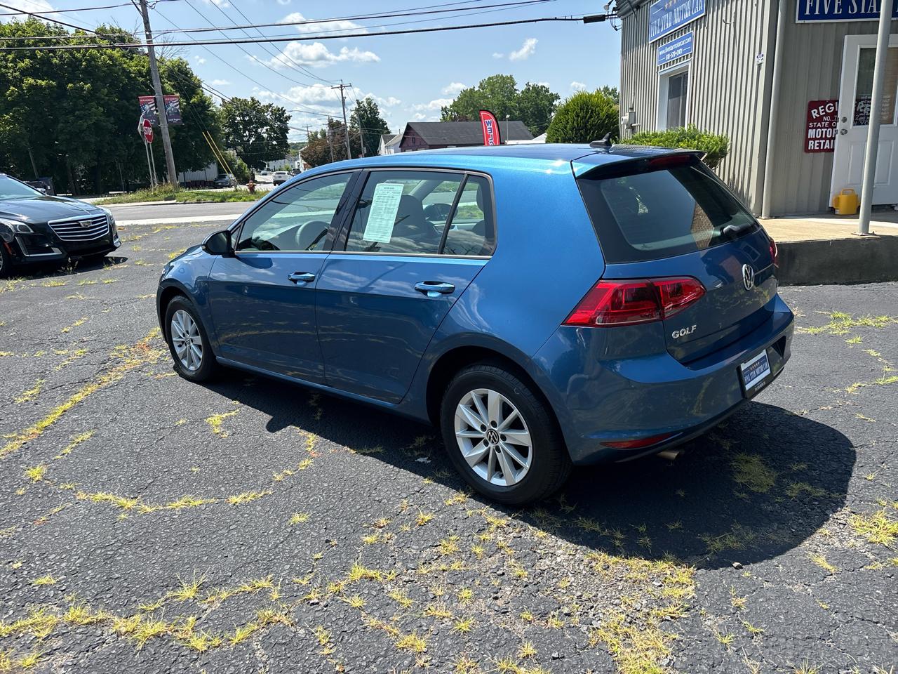 Volkswagen Golf 1.8T 4-Door S Manual 2017